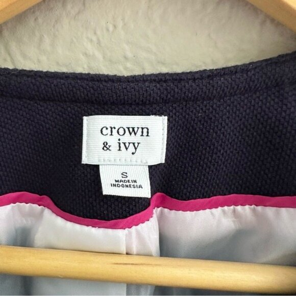 Crown & Ivy Navy White Trim Cropped Blazer Jacket NWT Size Small Preppy Chic - Picture 4 of 7